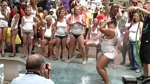2 Blonde SexBombs θέλουν ΜΟΝΟ ΠΡΩΚΤΙΚΟ στο FFM Threesome