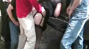 Monster Cock Συλλέκτης τη βρίσκει βρίσκει το κόσμημα του στέμματος της! XXX από BLACKEDRAW